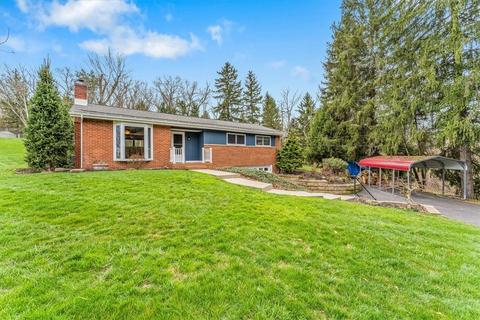 110 Oak Hills Mnr, Butler, PA 16002