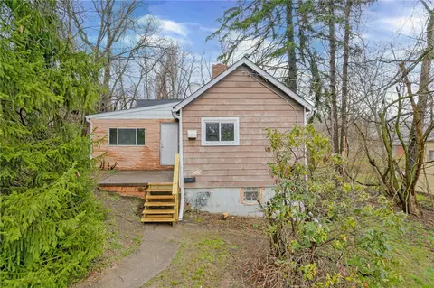653 Illinois Ave, Pittsburgh, PA 15221