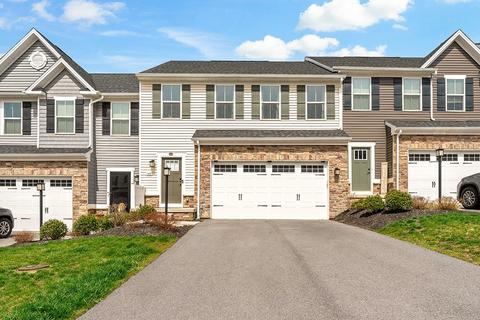 148 Black Oak Ln, Cecil, PA 15057