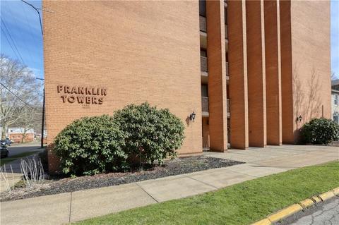 1326 6th Ave #704, Beaver Falls, PA 15010
