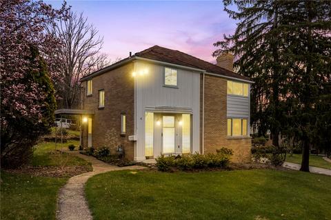 4 Swan Dr, Pittsburgh, PA 15237