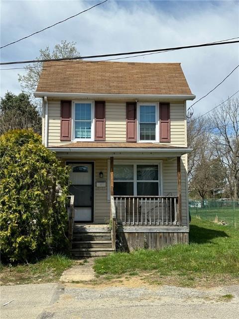310 Mcelhaney Ave, Connellsville, PA 15425