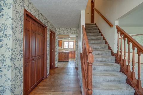 2911 Bryer Ridge Ct, Export, PA 15632 photo 2