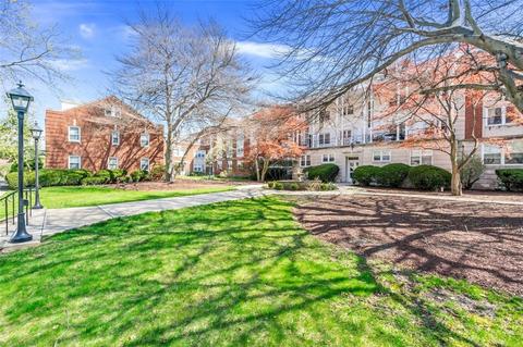 825 Morewood Ave #F1, Pittsburgh, PA 15213