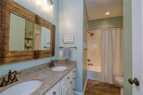 4818 Stonebridge Dr, Hampton, PA 15044 photo 17