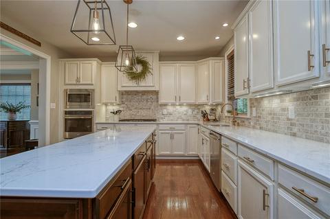 4818 Stonebridge Dr, Hampton, PA 15044 photo 7