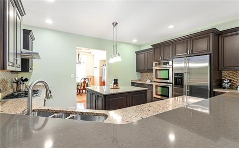 1025 Patrisa Dr, Export, PA 15632 photo 3