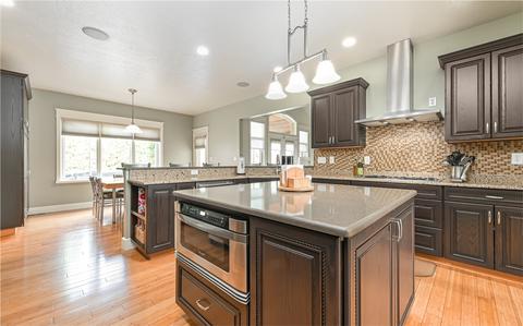 1025 Patrisa Dr, Export, PA 15632 photo 2