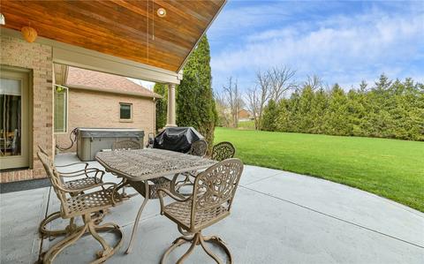 1025 Patrisa Dr, Export, PA 15632 photo 33