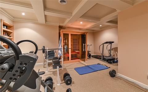 1025 Patrisa Dr, Export, PA 15632 photo 30