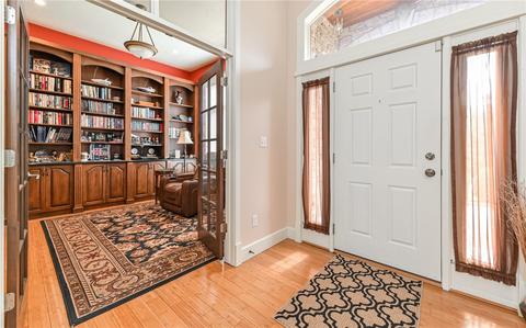 1025 Patrisa Dr, Export, PA 15632 photo 9
