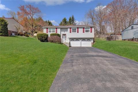 208 Sherwood Dr, Monaca, PA 15061