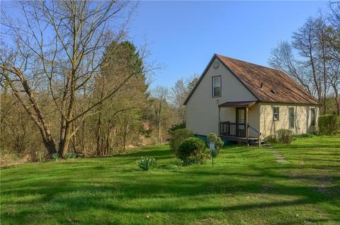119 Valley View Rd, North Fayette, PA 15126