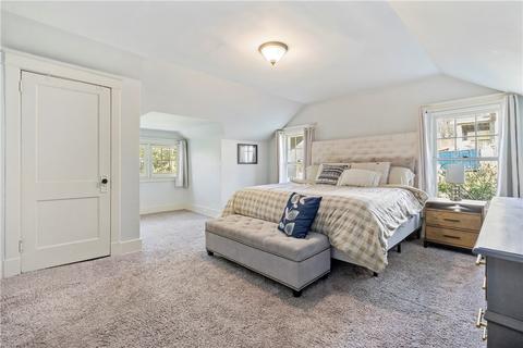 333 Castlegate Rd, Pittsburgh, PA 15221 photo 15
