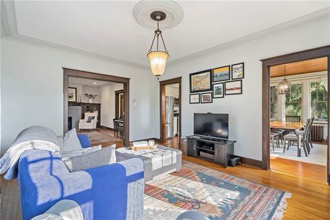 333 Castlegate Rd, Pittsburgh, PA 15221 photo 6