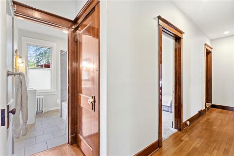 333 Castlegate Rd, Pittsburgh, PA 15221 photo 14