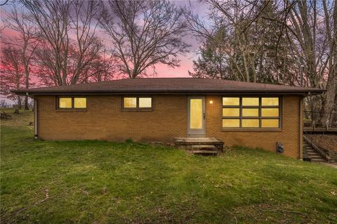 117 Radcliff Ln, Rochester, PA 15074
