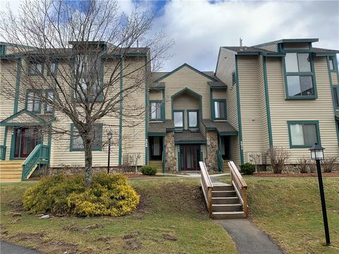 8068 Meadowridge Dr, Champion, PA 15622