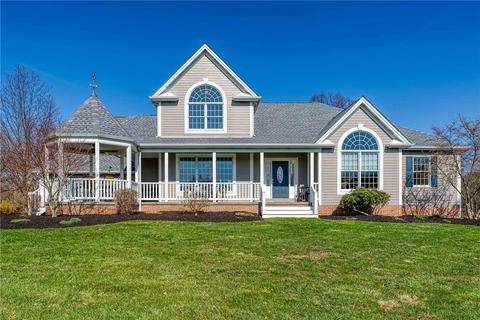 393 Dairy Farm Rd, New Kensington, PA 15068