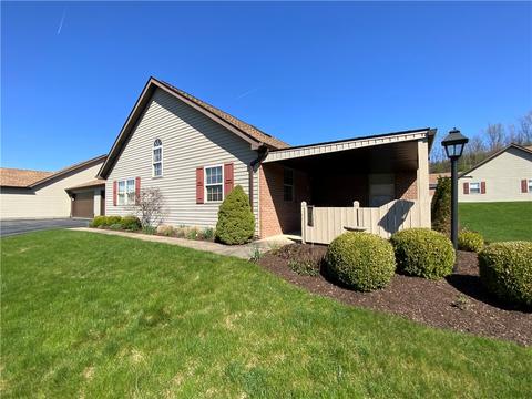 127 Barrington Dr, Oakdale, PA 15071