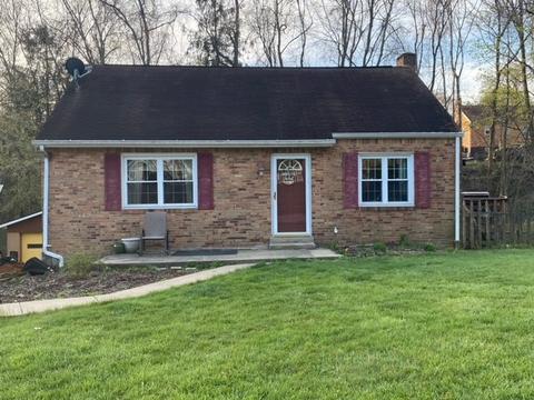 104 Mcginley Dr, Shaler, PA 15116