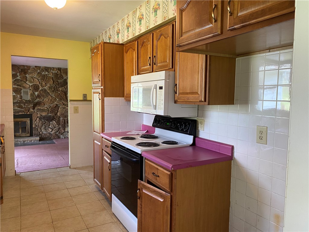 1973 Overlook Dr, Hermitage, PA 16148 22 Photos Movoto