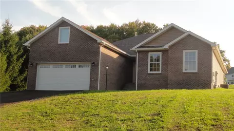 194 Weathervane Dr, Slippery Rock, PA 16057