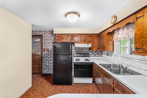 770 Spring St, Harmony, PA 16037 photo 10