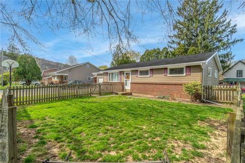 770 Spring St, Harmony, PA 16037 photo 2