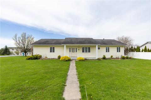 1604 Crestview Dr, Somerset, PA 15501