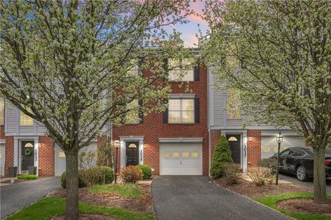 1035 Bayberry Dr, North Strabane, PA 15317