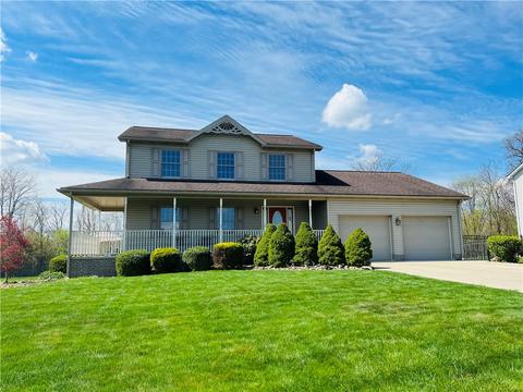 120 Cherry Blossom Dr, Mount Pleasant, PA 15666