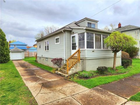 489 Mcclure Ave, Sharon, PA 16146