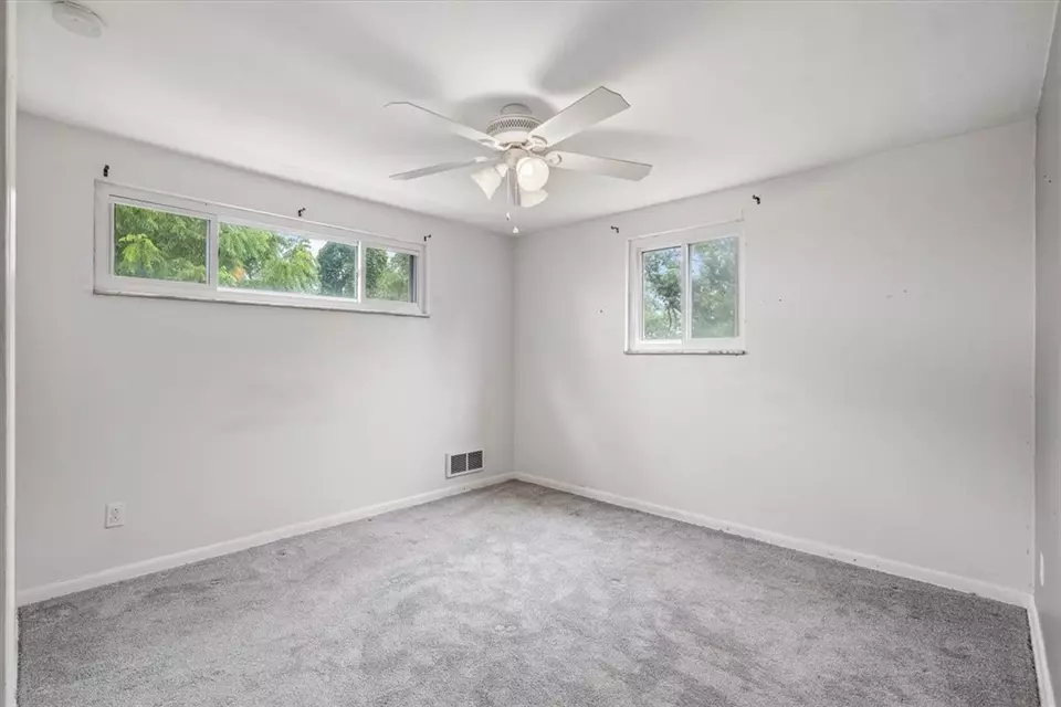  212 Walton Rd, Pittsburgh, PA 15236 photo 16