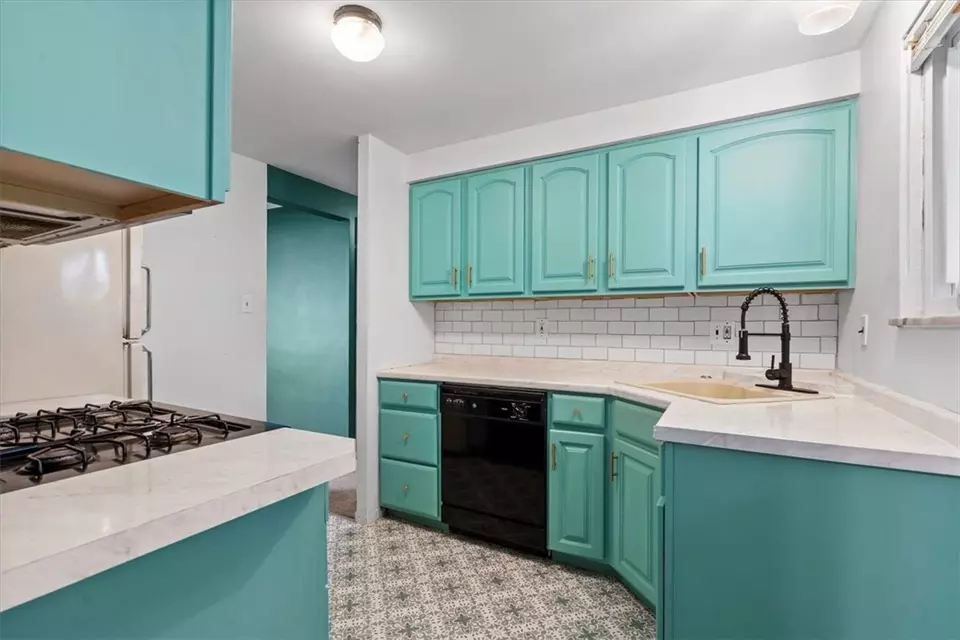  212 Walton Rd, Pittsburgh, PA 15236 photo 12
