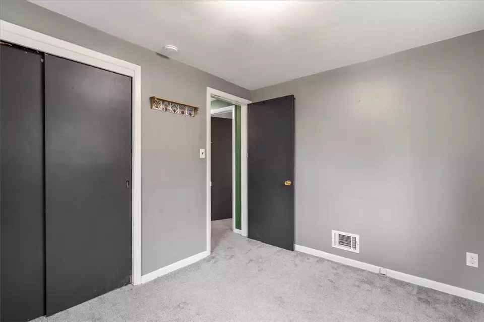  212 Walton Rd, Pittsburgh, PA 15236 photo 19