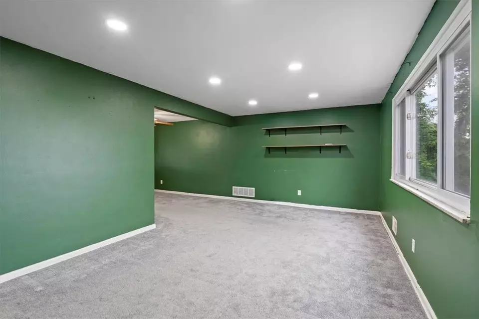  212 Walton Rd, Pittsburgh, PA 15236 photo 5