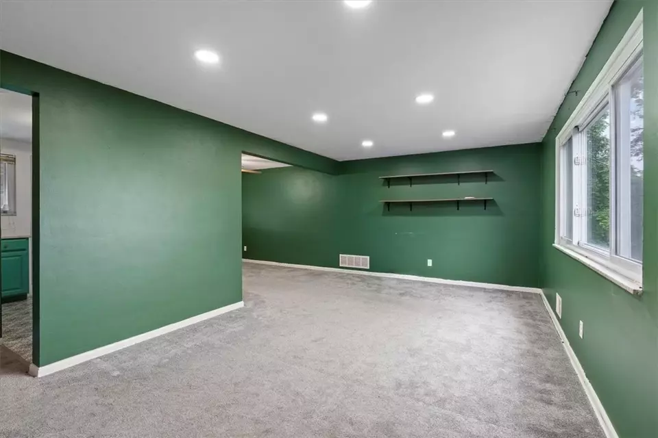  212 Walton Rd, Pittsburgh, PA 15236 photo 3