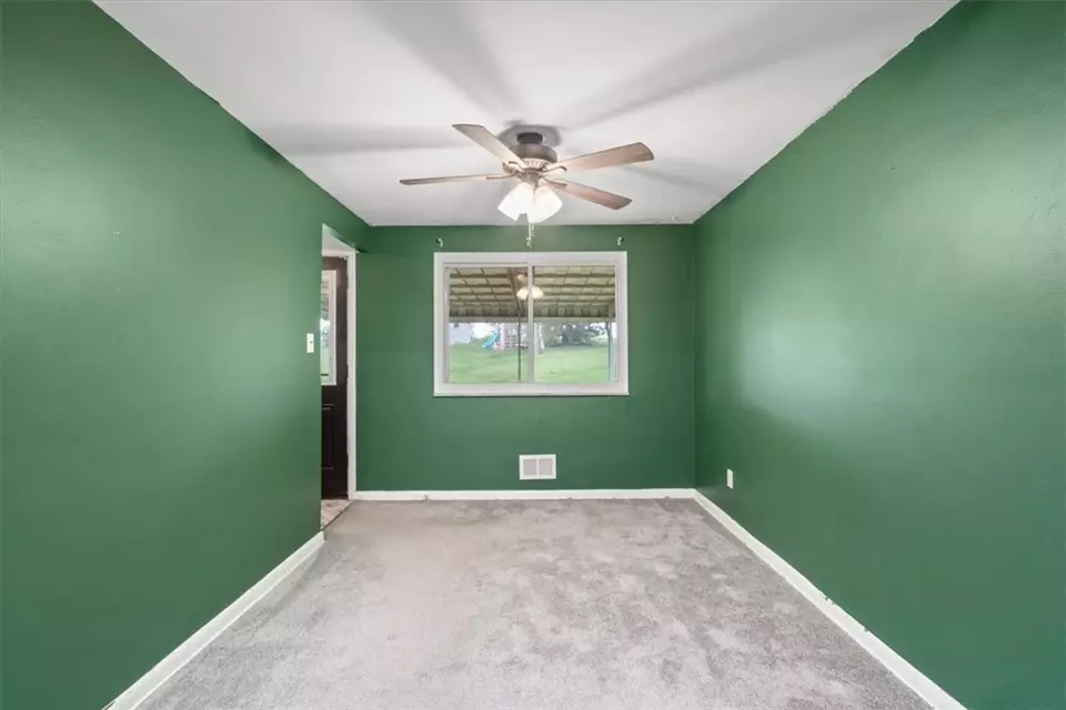  212 Walton Rd, Pittsburgh, PA 15236 photo 9