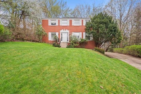 5 Queens Ct, O'hara, PA 15238