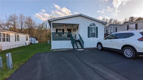 57 Wagner Dr, North Fayette, PA 15057