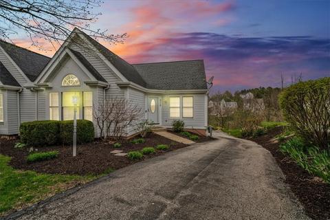 312 Carriage Way, North Strabane, PA 15317