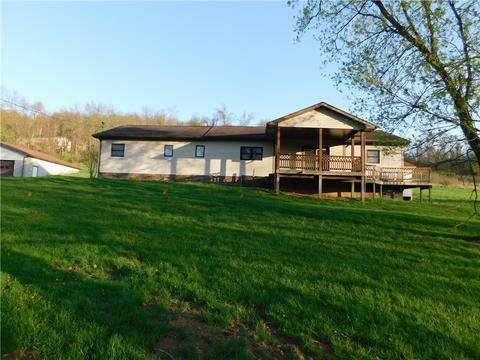 425 Vaneal Rd, South Franklin, PA 15301