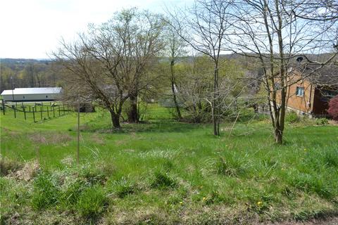 1020 Ross Ave, Ford City, PA 16226