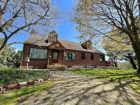 214 Ash Stop Rd, Forward Twp - But, PA 16033