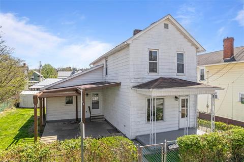 724 8th Ave, Brackenridge, PA 15014