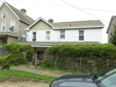 1104 Lower Meadow Ave, Charleroi, PA 15022