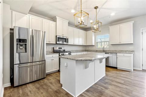 104 Pointe View Dr, Mars, PA 16046 photo 8
