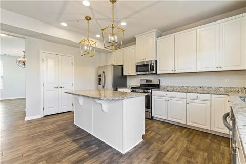 104 Pointe View Dr, Mars, PA 16046 photo 10