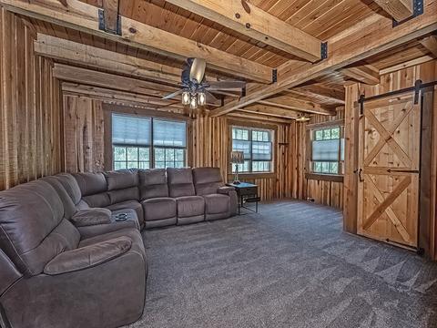 210 Edgewater Dr, Monaca, PA 15061 photo 27